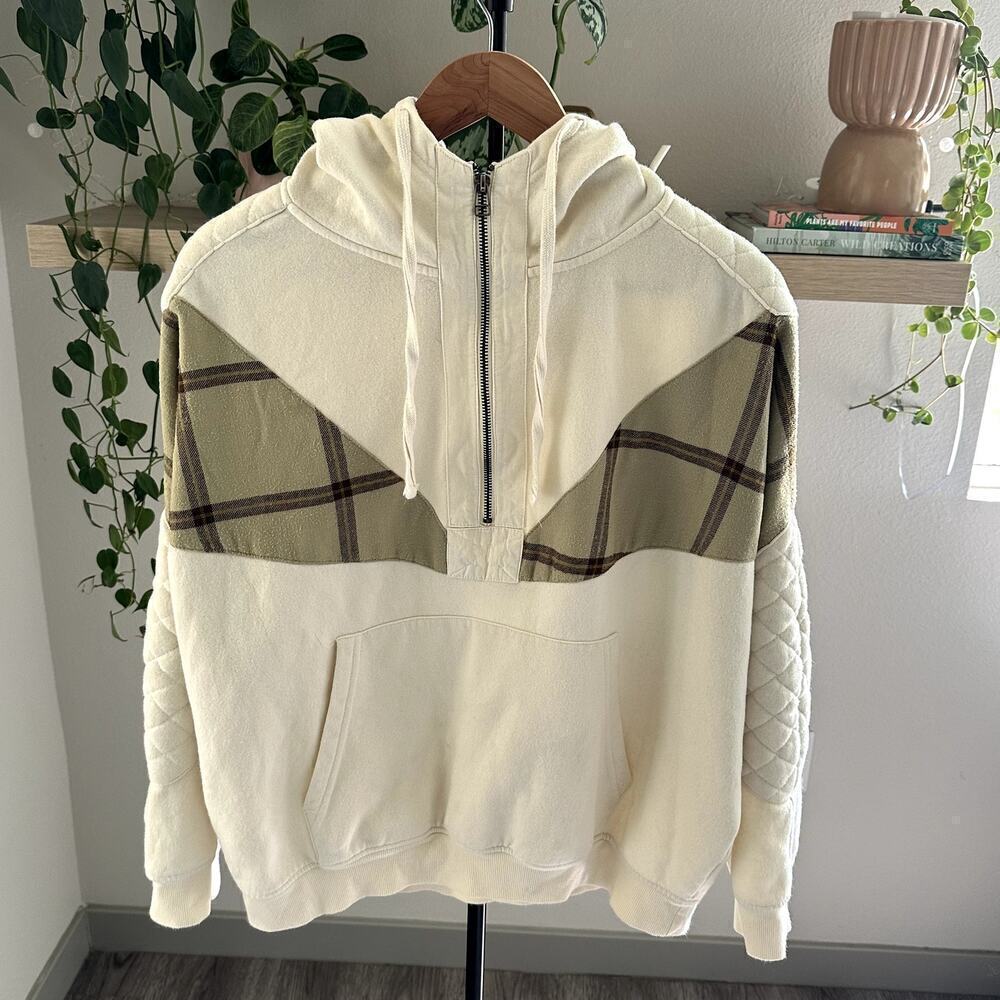 Urban Outfitters Cream & Plaid Panel Hoodie Size S Quilted Sleeve Retro